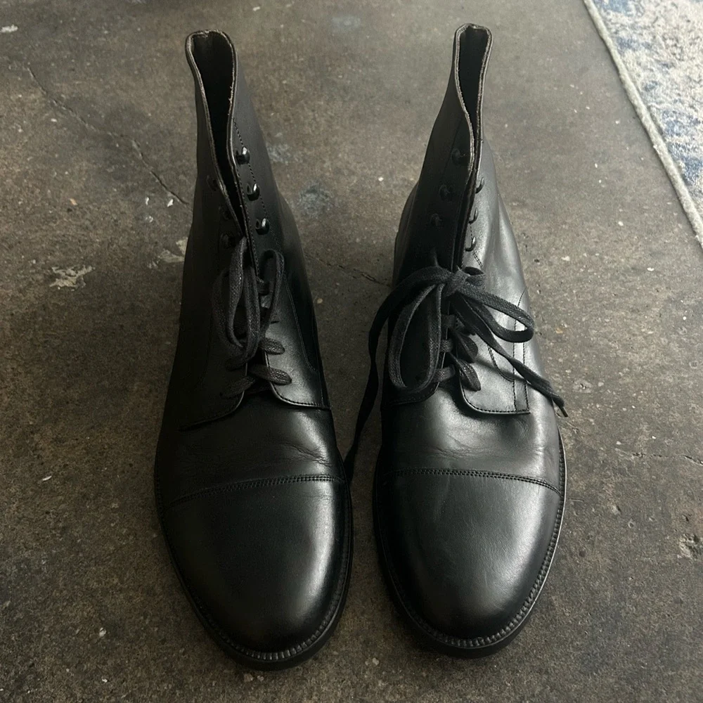 To Boot hardly worn